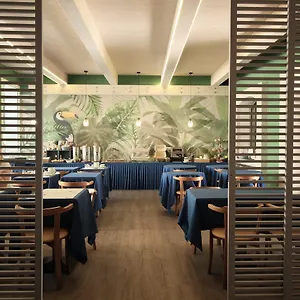 Lucerna Hotel